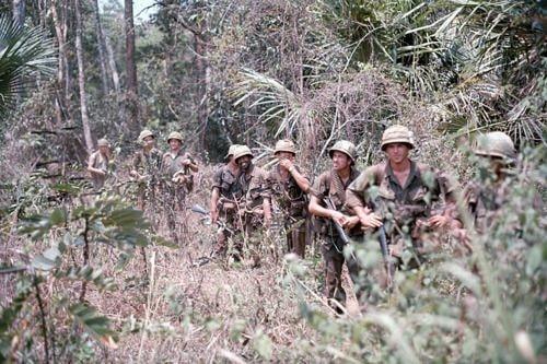 Naked Girlfriend shows her guns!