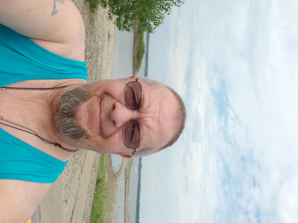 Posing By Pinky  Echo