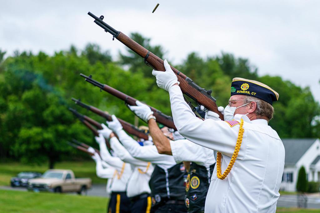 6-10-2004 Ken n Kathy Lands drove this 390 WHP 2004 FLAME RED SRT-4